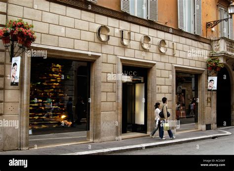 gucci outlets in italy|is the gucci outlet cheaper.